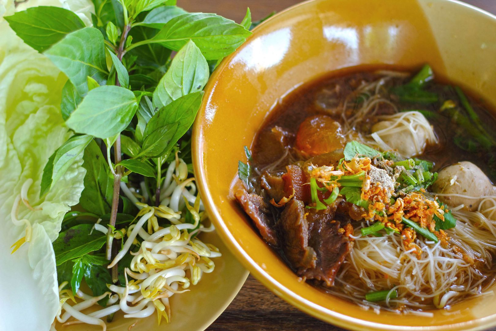 Ramen musi być gotowany na małym ogniu przez przynajmniej 2-3 godziny