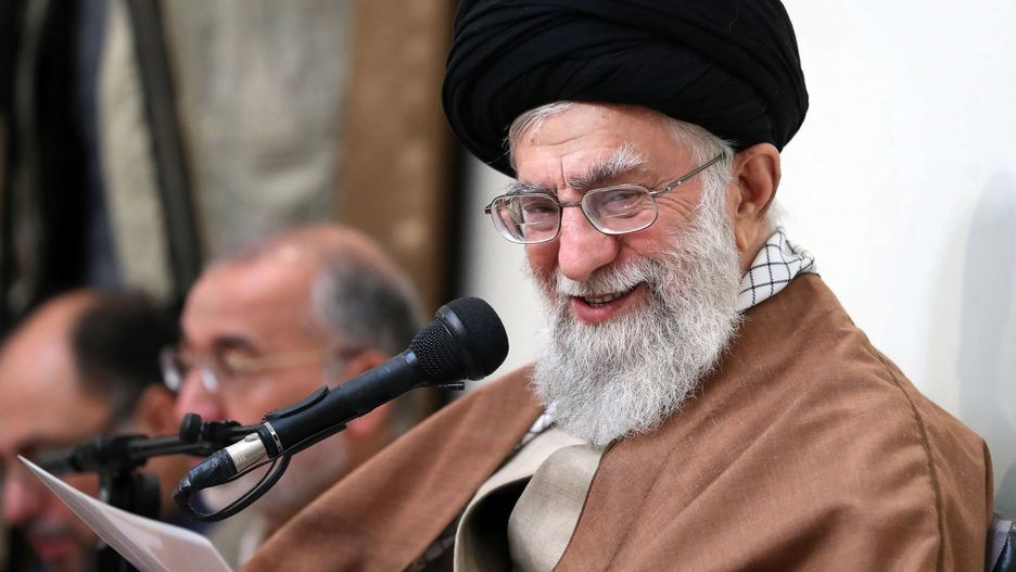 Chamenei apeluje o zwiększenie potencjału militarnego Iranu