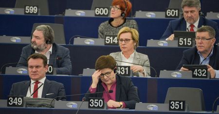Zakrocki ze Strasburga: Po co nam kolejna debata? Może w tej Unii naprawdę chodzi też o zasady [OPINIA]