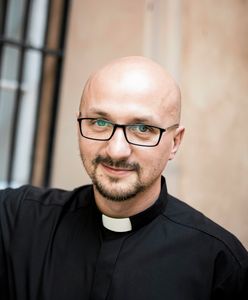 Ks. Grzegorz Kramer o komentarzach po pogrzebie Kory. "Chamskie zachowanie"