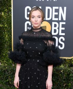 Jodie Comer na czerwonym dywanie. Piękna aktorka w brzydkiej sukience