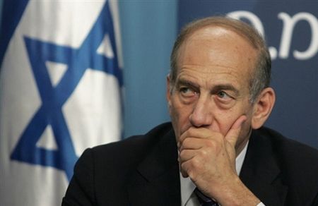 Izraelska prasa wzywa premiera do ustąpienia