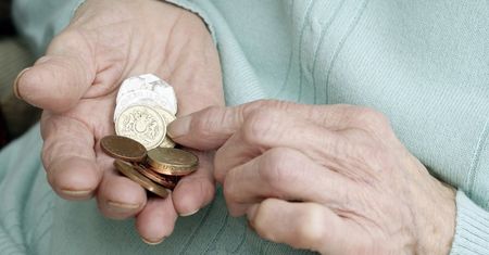 Waloryzacja rent i emerytur. Seniorzy chcą więcej