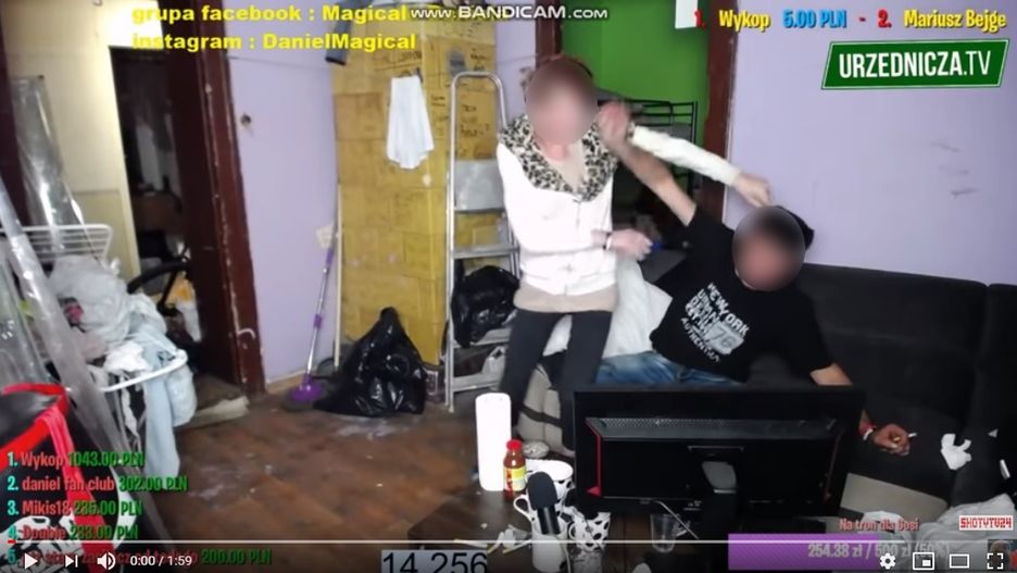 Policja zbagatelizowała przemoc w programie znanych patostreamerów z Torunia.