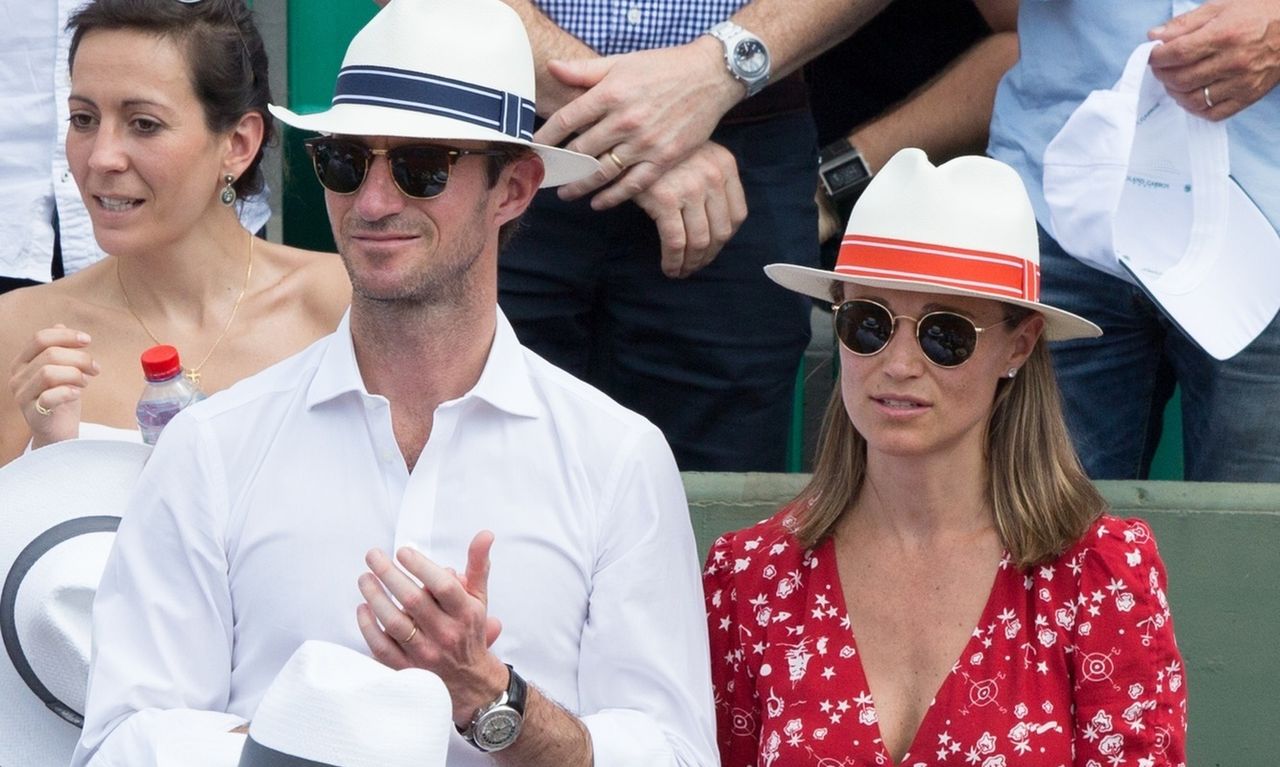 Ciężarna Pippa Middleton z mężem na turnieju tenisa. Brzuszek jest coraz większy
