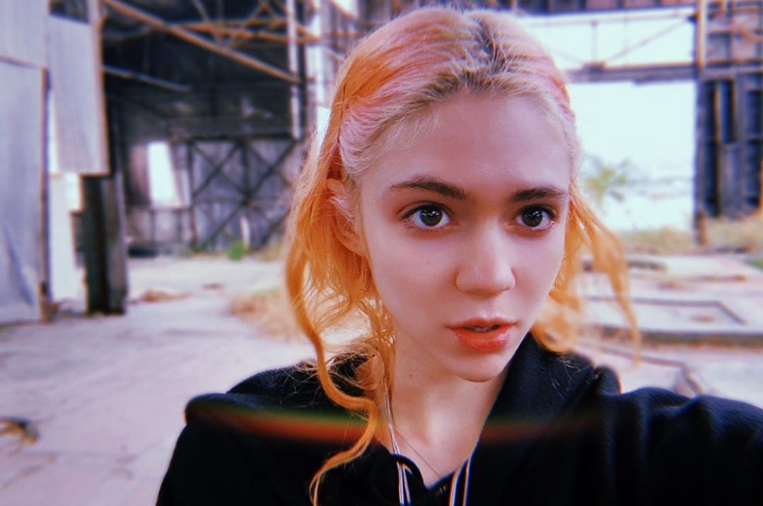 Narzeczona Elona Muska, Grimes narzeka na ciążę: "Jestem trzeźwa i ospała"