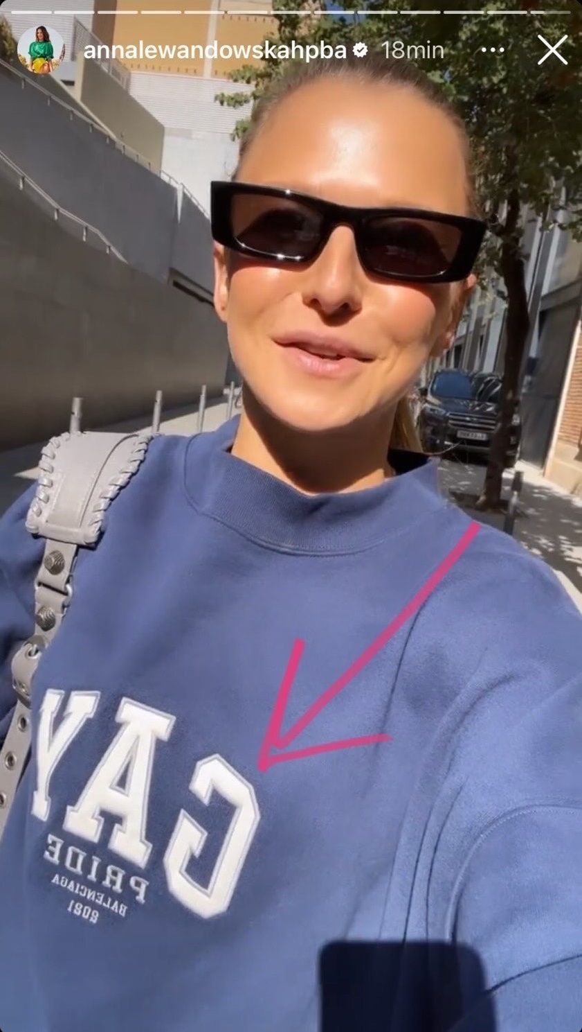 Anna Lewandowska w bluzie Pride Balenciaga