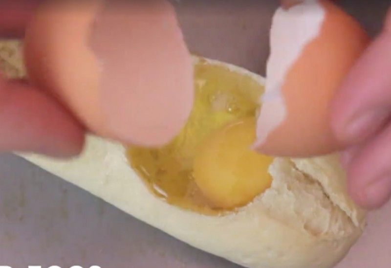bagietka z pieca z zapiekanymi jajkami (4)