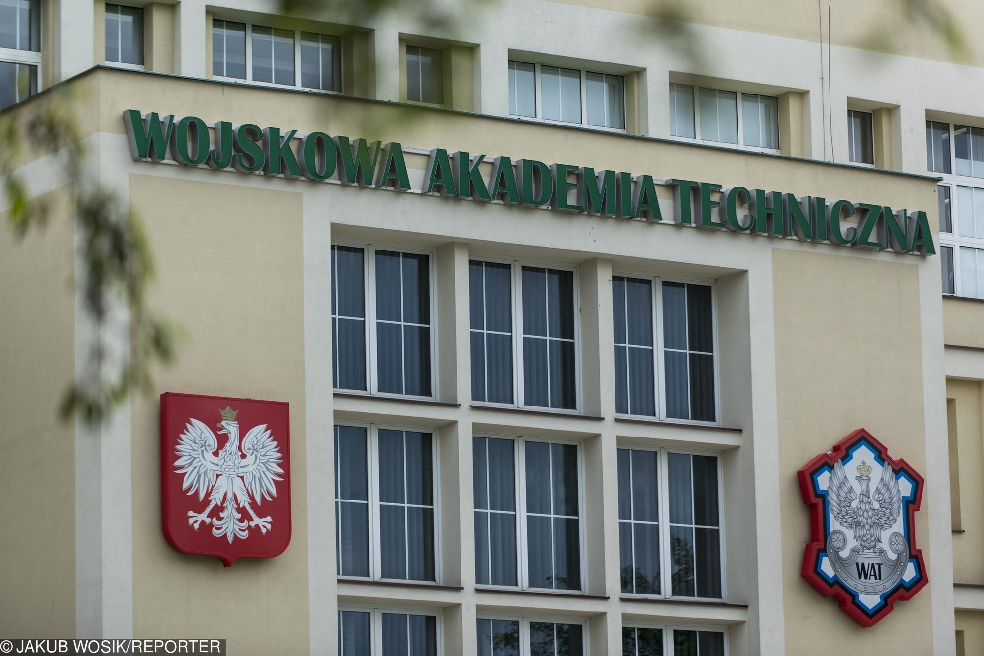 Studenci WAT o wtorkowych zajęciach: "nie ma taryfy ulgowej"