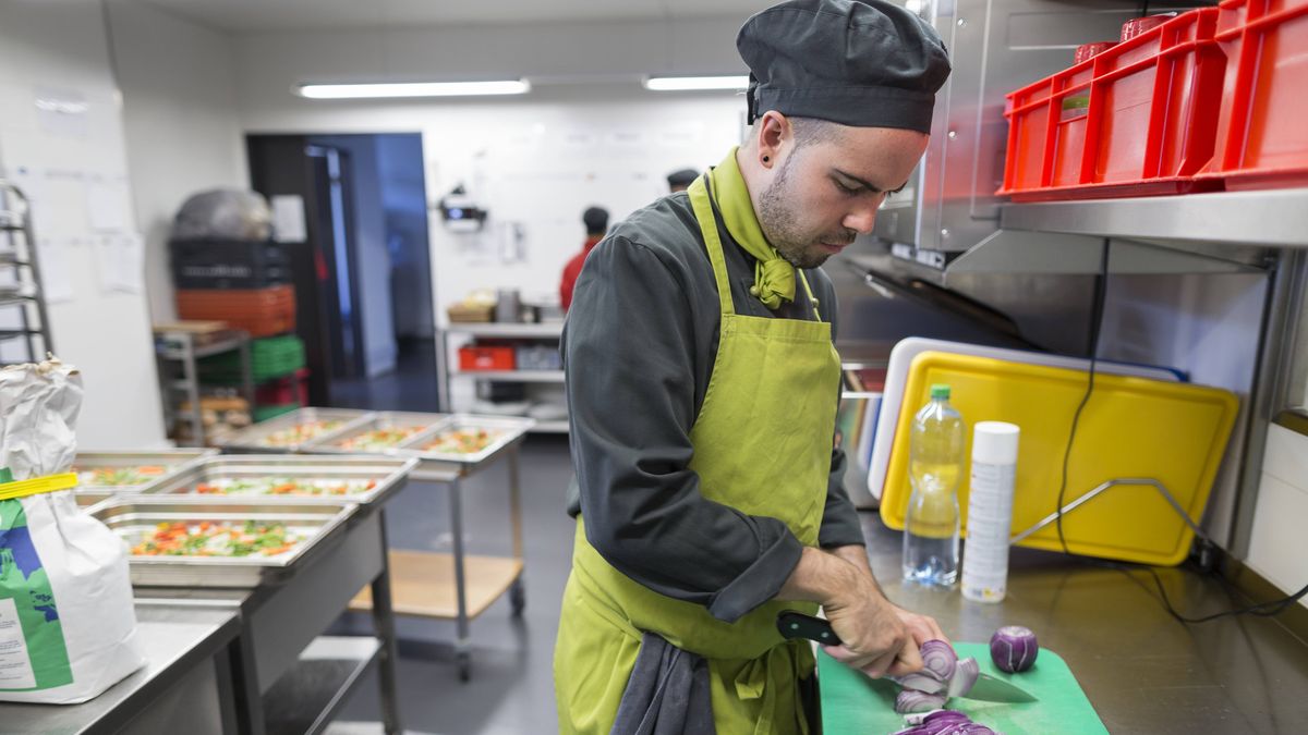 Gastronomia pracuje ponad miarę. Nic dziwnego, że tu pracownicy najczęściej odchodzą.