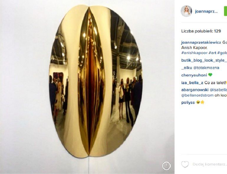Joanna Przetakiewicz na Instagramie: Golden Vagina by Anish Kapoor