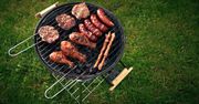 Grill węglowy na rodzinne spotkania. Zalety i wady tradycyjnych modeli