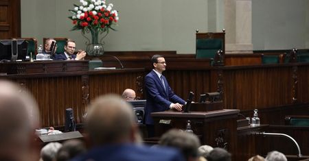 Morawiecki apeluje w sprawie pieniędzy dla osób z niepełnosprawnościami. "Naszym znakiem firmowym jest wiarygodność"