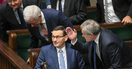 Expose premiera. Jego siostra Marta Morawiecka komentuje