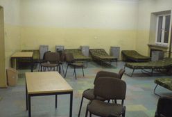 Studenci stłoczeni w 10-osobowych pokojach w akademiku