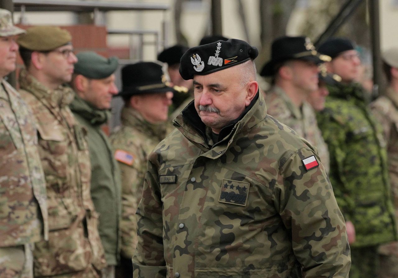 Koronawirus w Polsce. Dowódca generalny rodzajów sił zbrojnych gen. Jarosław Mika został zarażony