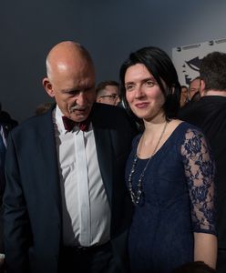 Janusz Korwin-Mikke wybrał asystentów. To jego żona, córka i zięć