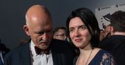 Janusz Korwin-Mikke wybrał asystentów. To jego żona, córka i zięć