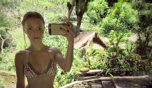 Wakacje seksownej Izy Miko