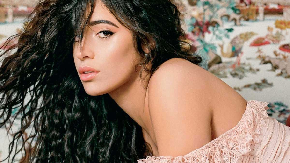 Camila Cabello ubrana w polską markę na historycznej okładce "Time"! Gwiazda pokochała cudo w bardzo przystępnej cenie