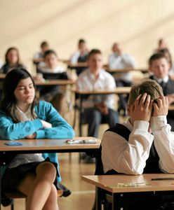Burza po wycieku egzaminu gimnazjalnego. "Zrobili tym młodym ludziom krzywdę"