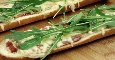 Zapiekanki z szynką parmeńską