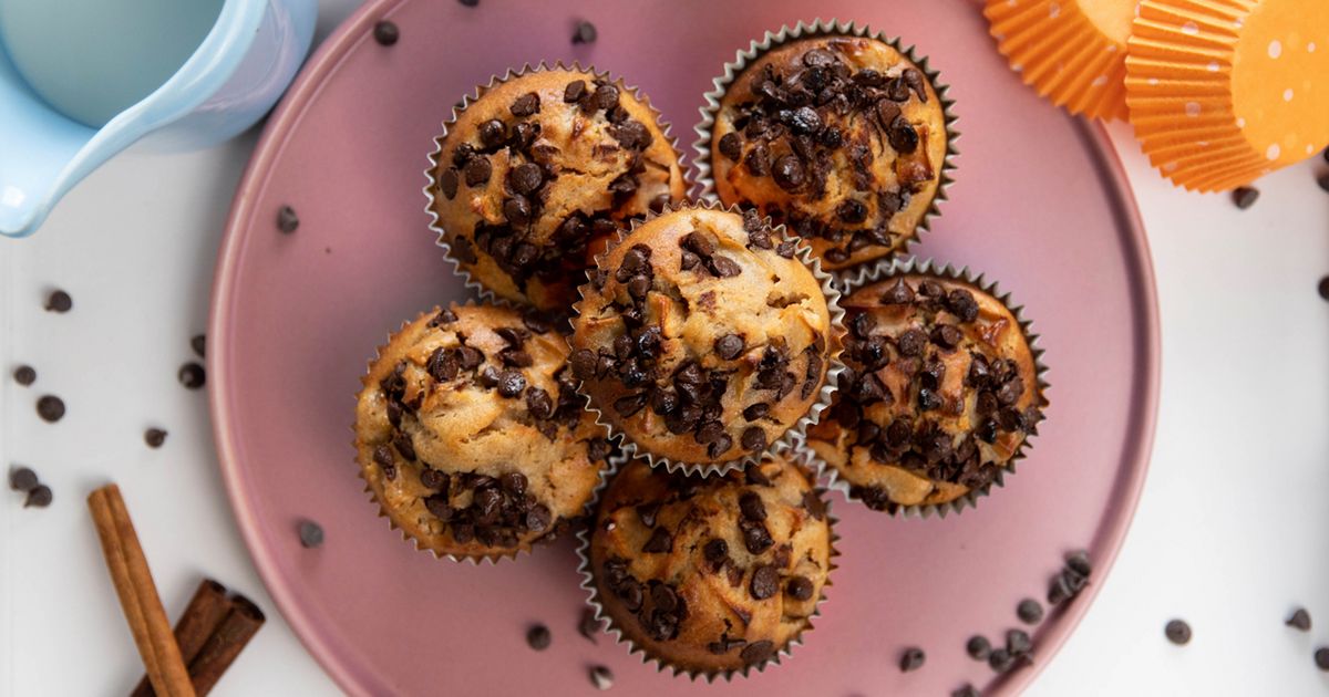 Przepyszne muffinki z jabłkami i czekoladą