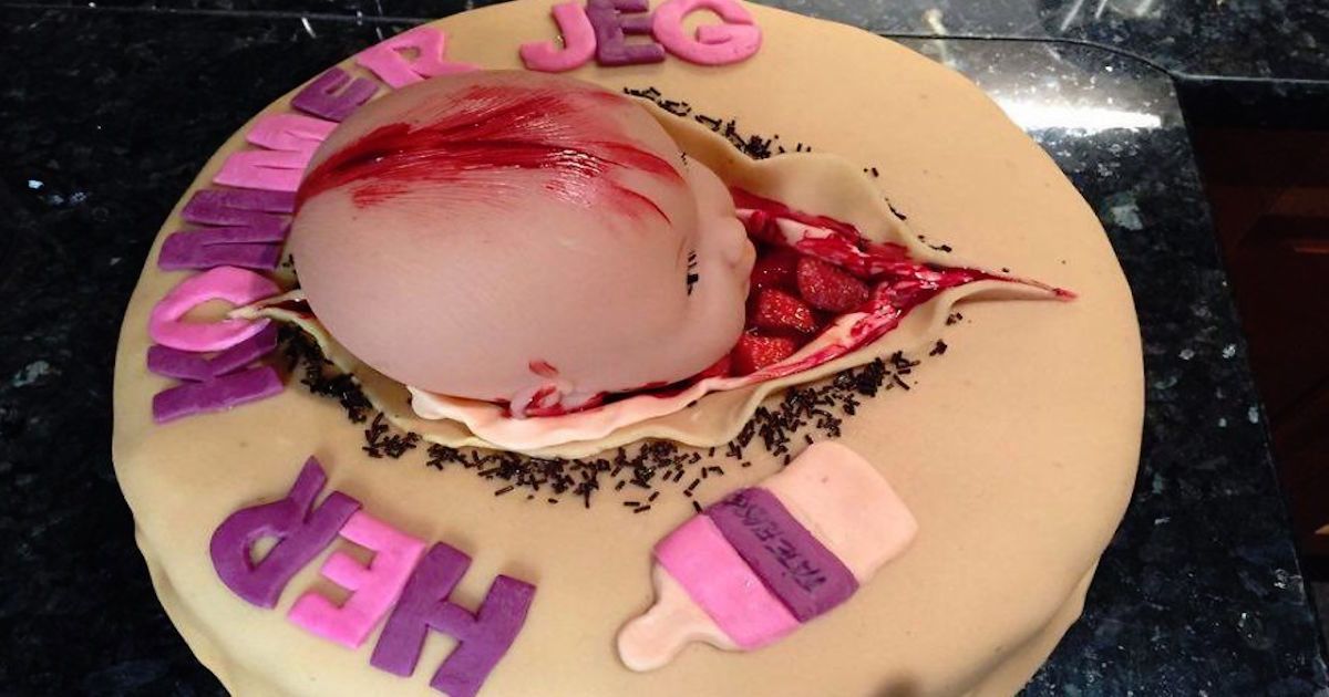 Kobieta postanowiła zrobić ciasto z okazji narodzin dziecka jej siostry. Takiego efektu chyba nikt się nie spodziewał!