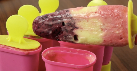 Zdrowe, domowe lody w kolorach tęczy. Wyglądają i smakują świetnie!
