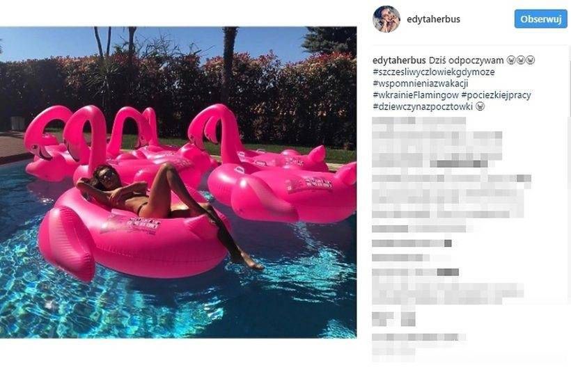 Edyta Herbus na rózowym Flamingu