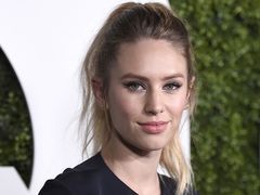 Seksowna Dylan Penn kusi odważną stylizacją