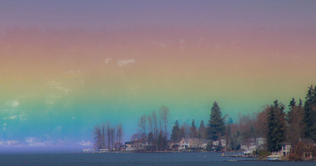 An Exceptionally Rare Phenomenon Was Captured in  Photos. A Horizontal Rainbow Filled the Sky!