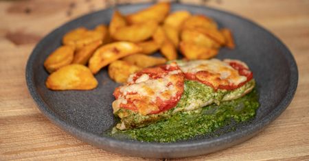 Indyk z pesto z piekarnika