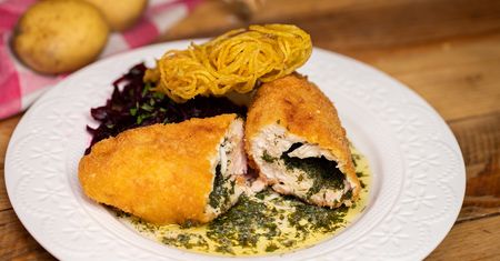 Kotlet de volaille z ziemniaczanym chrustem
