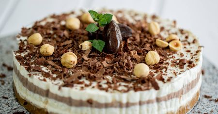 Tort fit z masą daktylową
