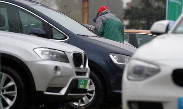 Polacy w 2016 roku sprowadzili milion używanych samochodów