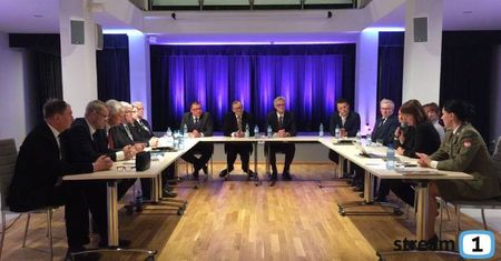 Były analityk NSA w szponach Macierewicza. John Schindler: "Czy NATO boi się okropnej prawdy"?