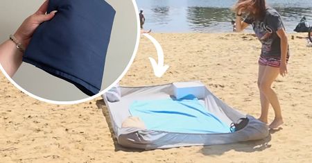 Prześcieradło z gumką to must-have na plaży. Każdy plażowicz powinien znać ten trik!