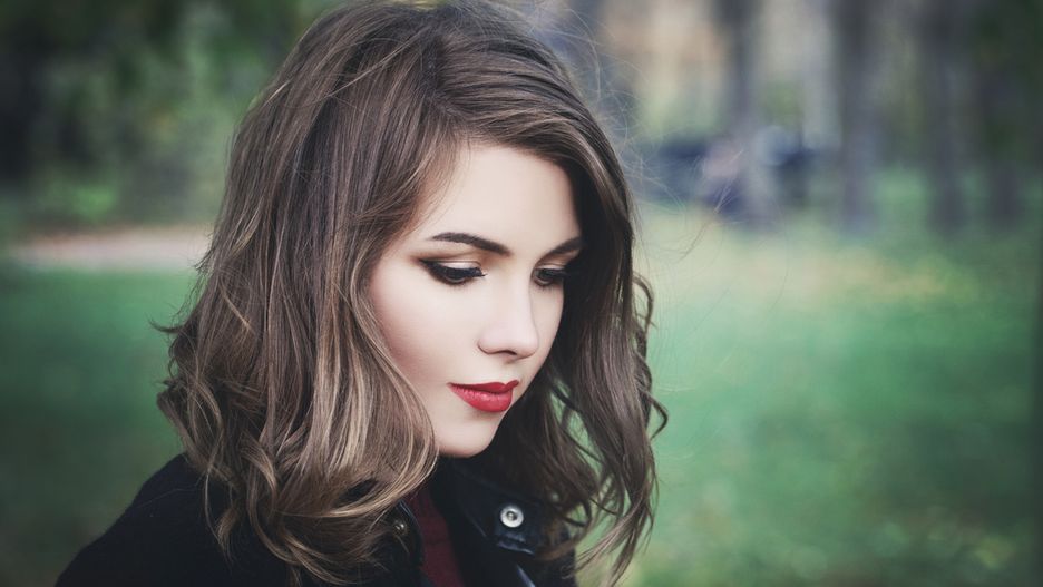 Modną fryzurą wciąż pozostają bob i long bob