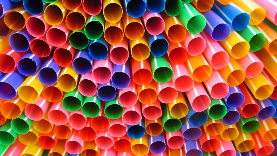 Plastikowe słomki będą zakazane w Wielkiej Brytanii