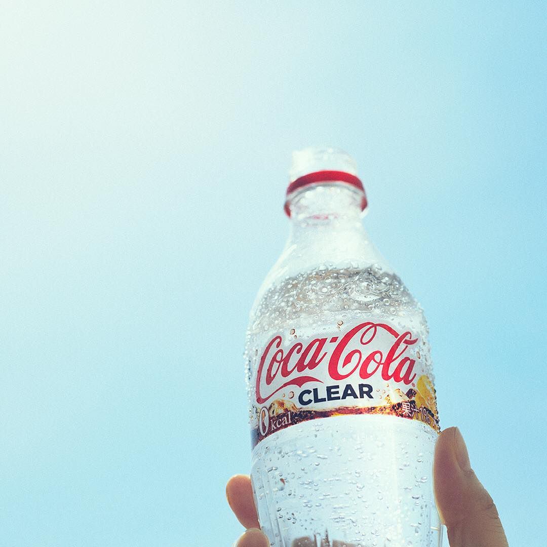Coca-Cola Clear to jak do tej pory najbardziej odbiegająca od pierwowzoru wersja kultowego napoju