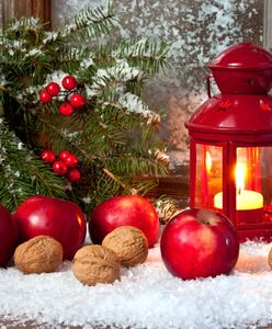 Piękne lampiony na wigilijny stół. Stylowe zwieńczenie świątecznych dekoracji