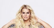 Jessica Simpson eksponuje biust w sportowych stylizacjach