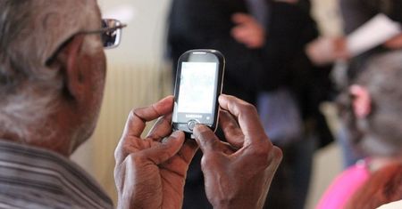 Fenomen SMS-ów trwa już blisko ćwierć wieku. Korzysta z nich aż 97 proc. Polaków
