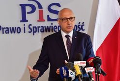 Joachim Brudziński po lądowaniu helikopterem: "Biorę to na klatę"