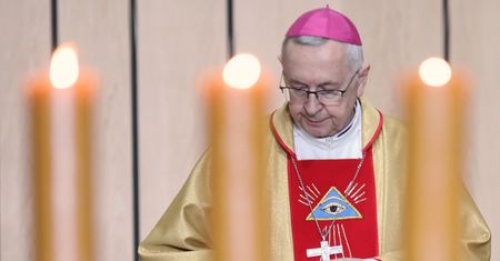 Triduum Paschalne w domu. Abp Stanisław Gądecki apeluje do wiernych