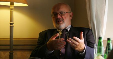 Stefan Widomski: ekonomia to nie wszystko