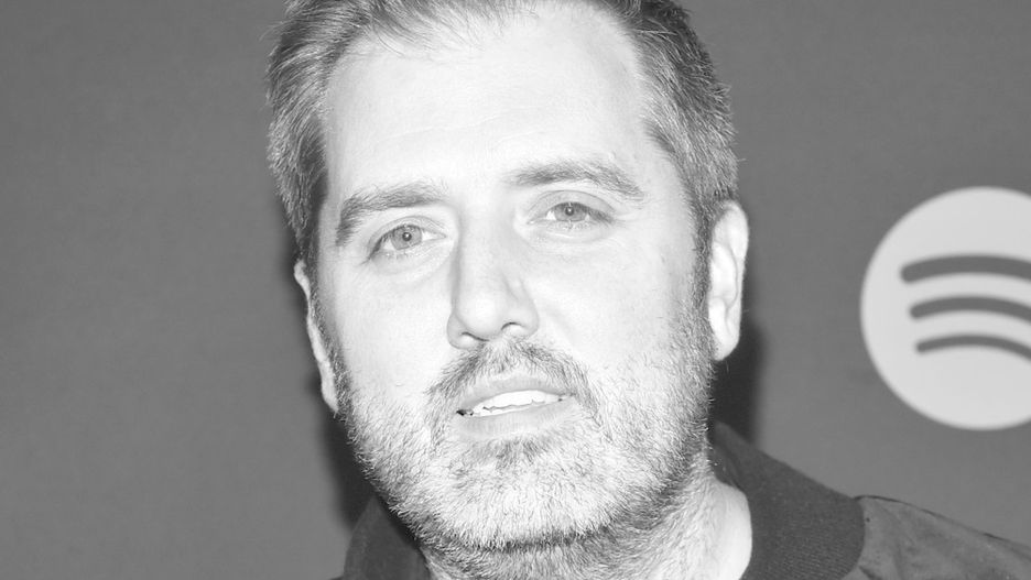 Busbee zmarł w niewyjaśnionych okolicznościach. Miał 43 lata