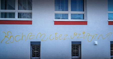 Lubuskie. Chciał wyznać miłość. Za napis na elewacji grozi mu więzienie