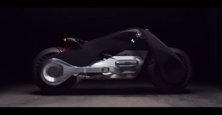 BMW wymyśliło motocykl, którego nie da się wywrócić